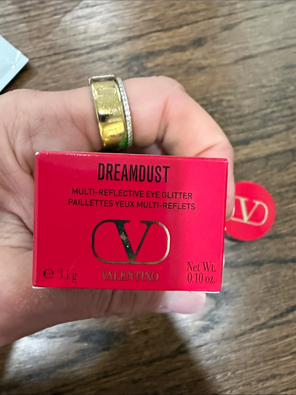 Valentino Dreamdust Reflective Eye Glitter Go for Gold-02